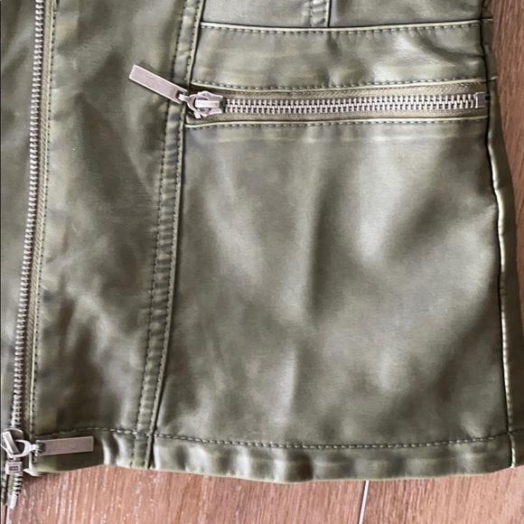 Faux leather jacket- kismet - Picture 3 of 10